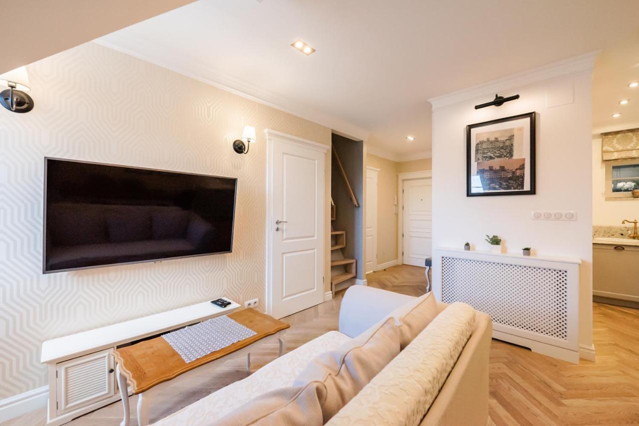 Lovely Apartment In The Heart Of Varsovia Exterior foto